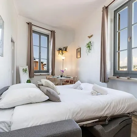 Vieux-nice Avec Soleil Et Vue Exceptionnelle ! Apartment *