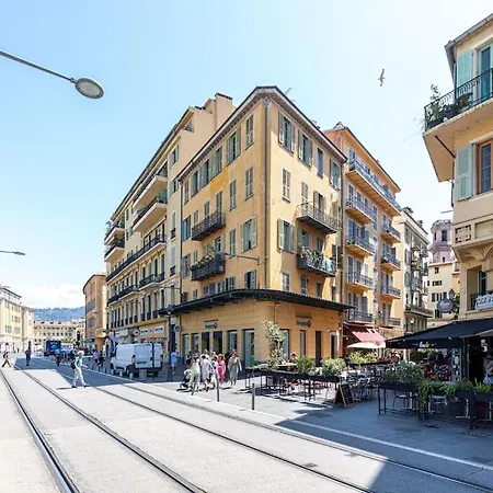 Daire Vieux-nice Avec Soleil Et Vue Exceptionnelle ! *